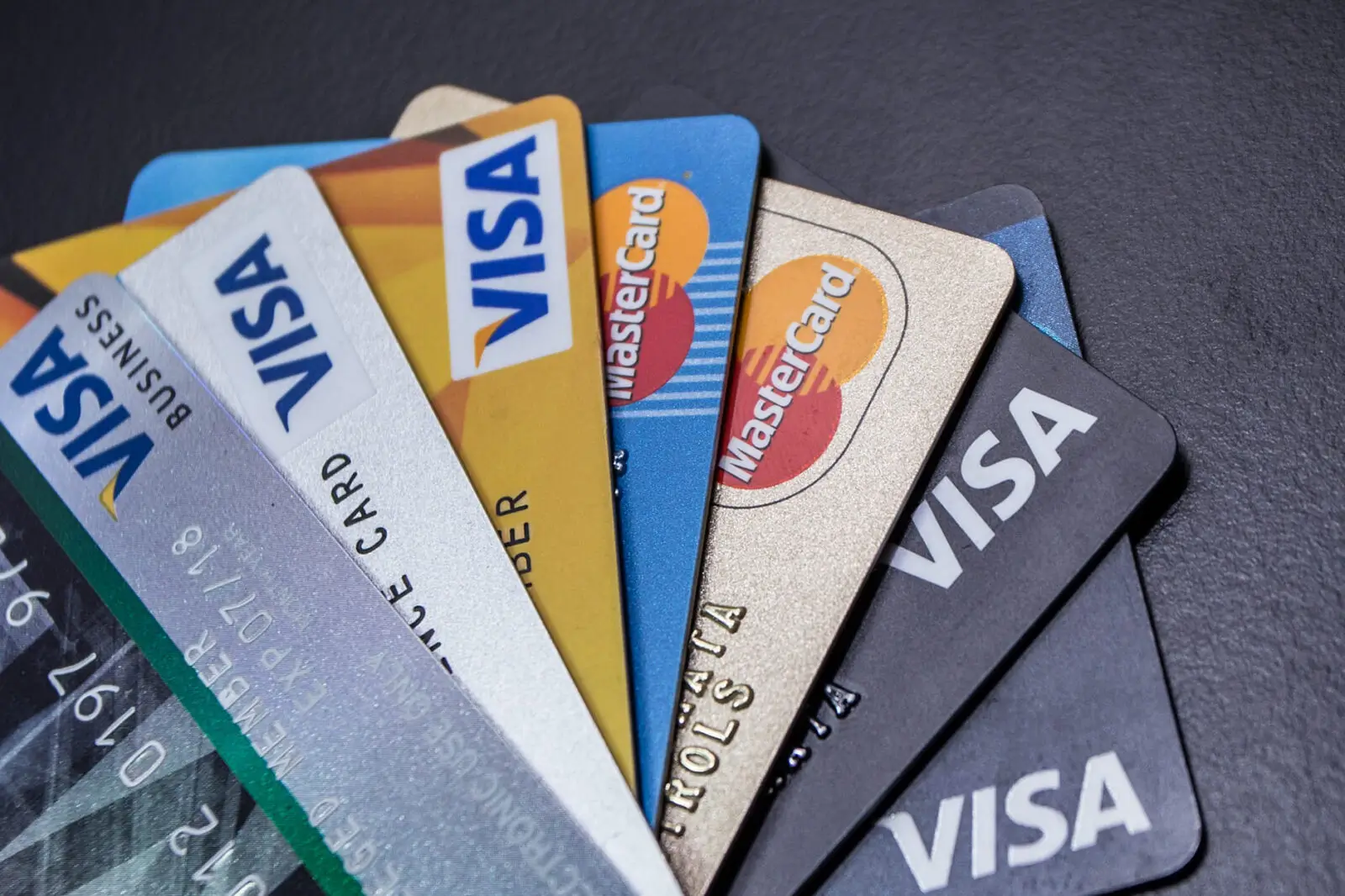 Воздушная Дуэль Столиц: Наш Полный Разбор, Как Выбрать Идеальный Рейс Москва — Петербург